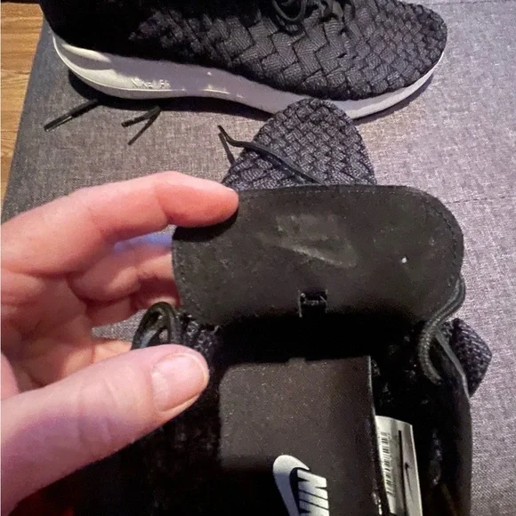 Nike Inneva Woven Free Sneakers | Black | 10.5M / 12W | NWT - Picture 4 of 11